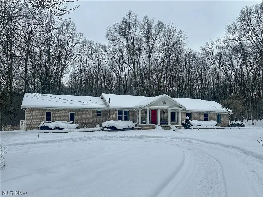 5516 Benton Lane, Brookfield, OH 44403 - #1