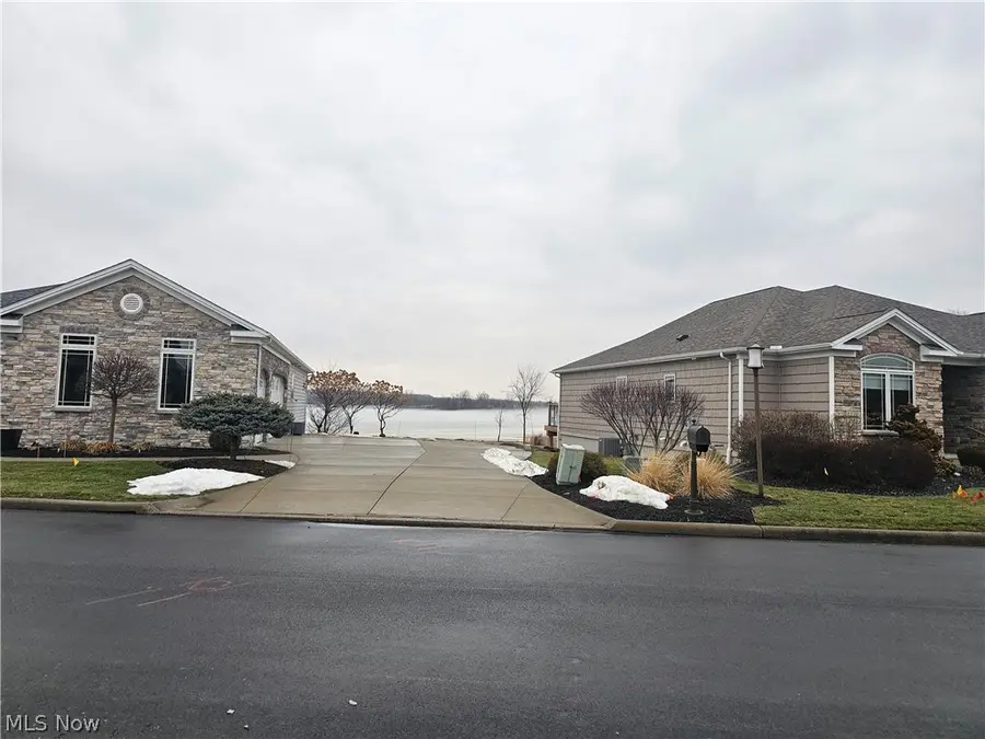 28 Shores Drive, Poland, OH 44514 - #2