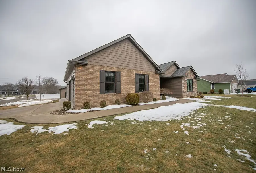 3912 Clay Se Court, Dennison, OH 44621 - #3