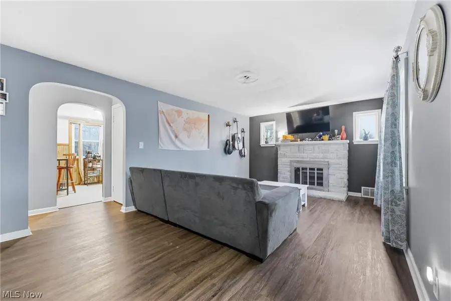 3363 Shepler Church Sw Avenue, Canton, OH 44706 - #3