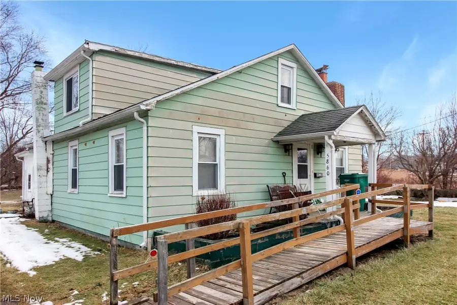 5860 Woodman Avenue, Ashtabula, OH 44004 - #2