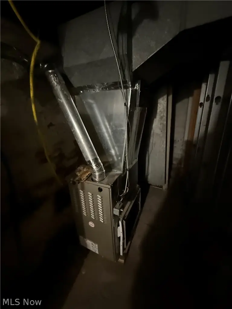 1068 Nela View Road, Cleveland Heights, OH 44112 - #2