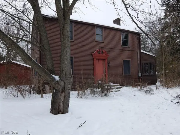 1094 Churchill Road, Girard, OH 44420