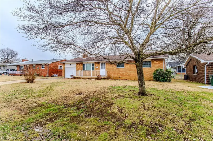 1587 Lois Street, Belpre, OH 45714 - #3