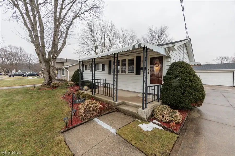 913 Rosewood Drive, Elyria, OH 44035 - #2