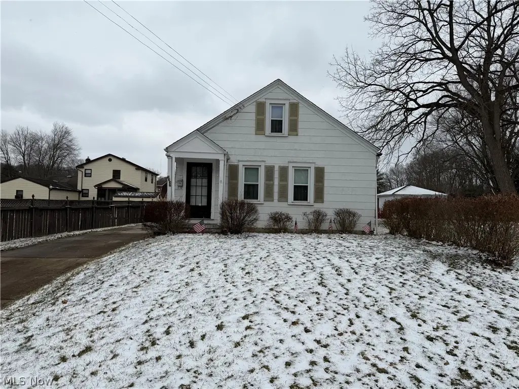 3332 Sheridan Road, Youngstown, OH 44502 - #1