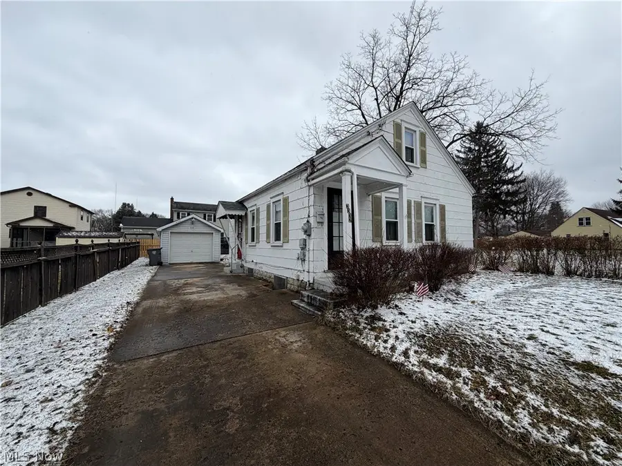 3332 Sheridan Road, Youngstown, OH 44502 - #2