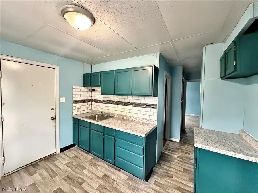 114 Penhale Avenue, Campbell, OH 44405 - #3