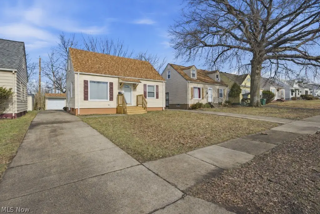 20705 Hansen Road, Maple Heights, OH 44137 - #1