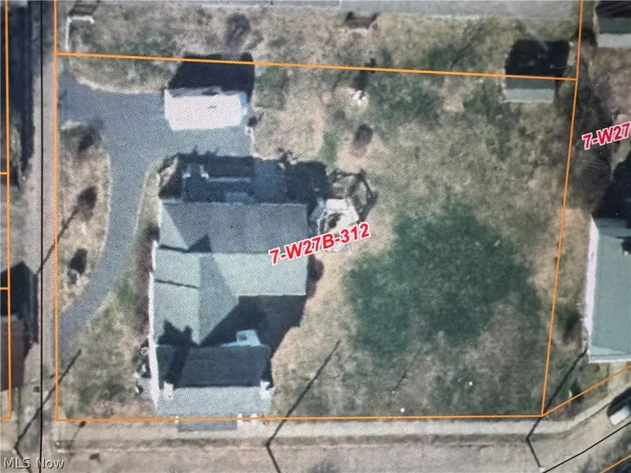 165 9th Street, Wellsburg, WV 26070 - #3