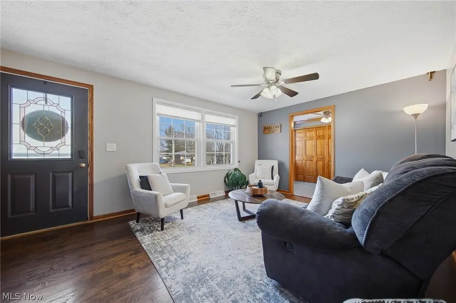 2776 Brouse Nw Street, Uniontown, OH 44685 - #3