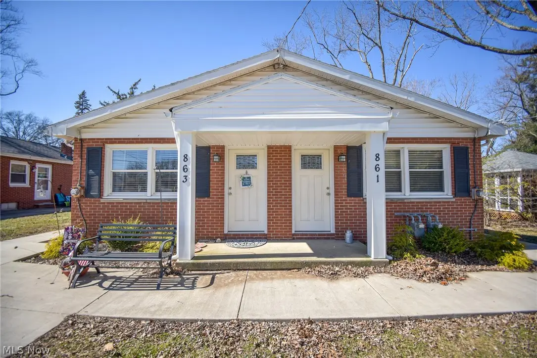 861-863 S Court Street, Medina, OH 44256 - #1