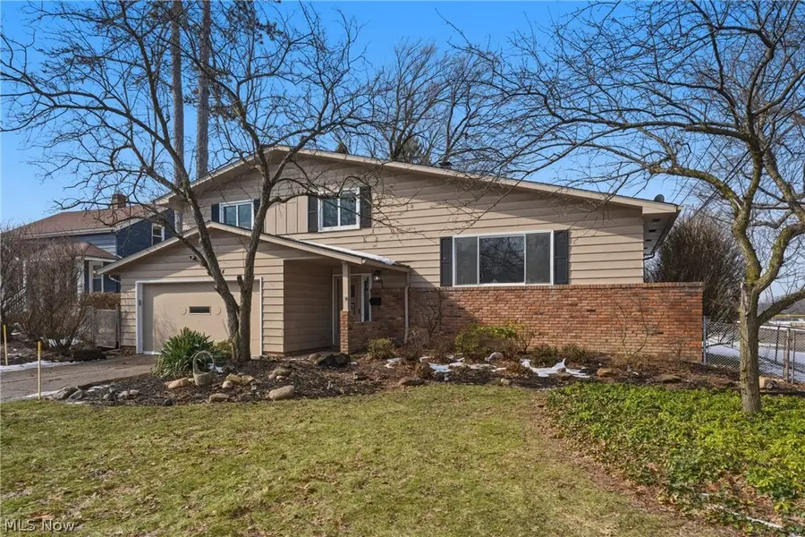 1884 Brainard Road, Lyndhurst, OH 44124 - #2