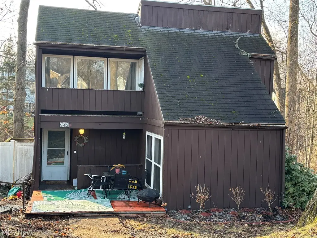 942 Caddo Avenue, Akron, OH 44305 - #1