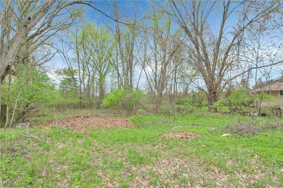 2423 Stelzer Road, Columbus, OH 43219 - #3