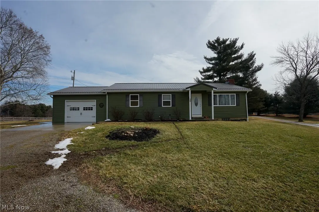 1325 County Line Rd, Hopewell, OH 43760 - #1