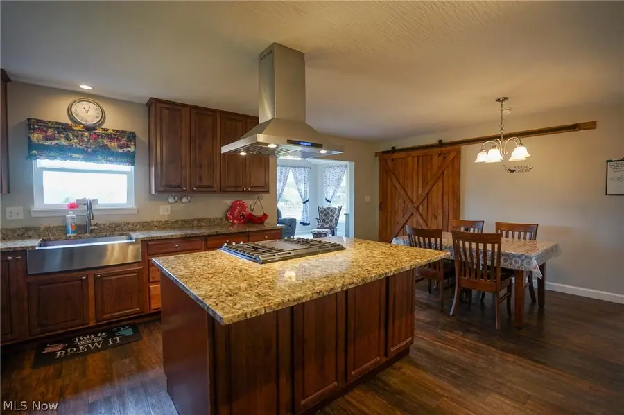 1325 County Line Rd, Hopewell, OH 43760 - #3