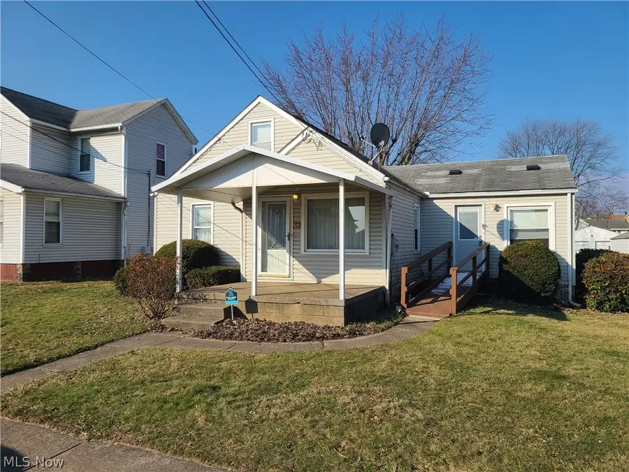 1031 Camden Sw Avenue, Canton, OH 44706 - #2
