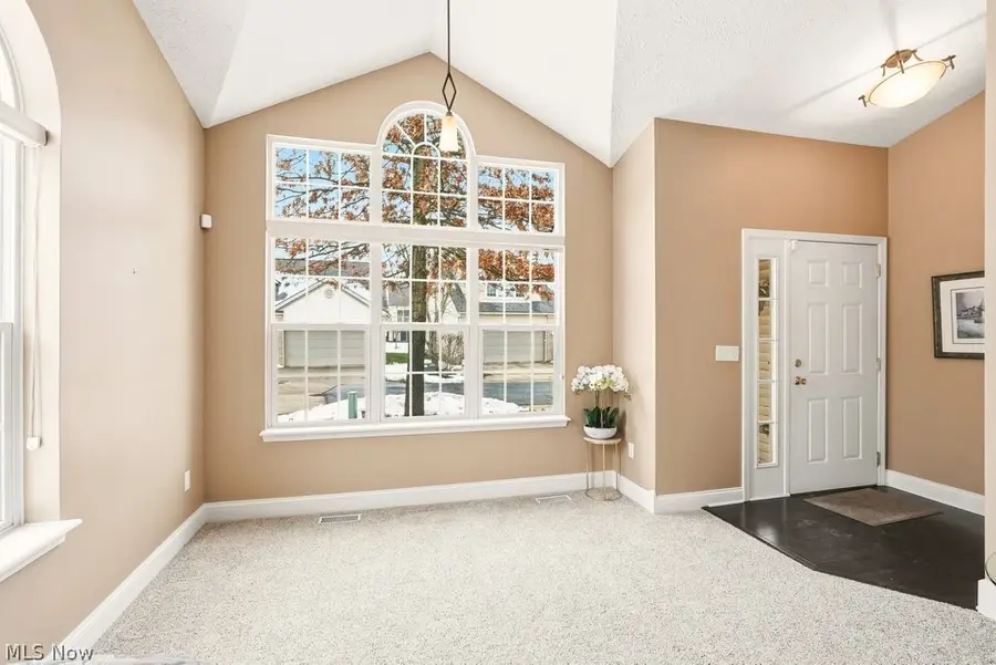 2551 Edgebrook Crossing, Twinsburg, OH 44087 - #2