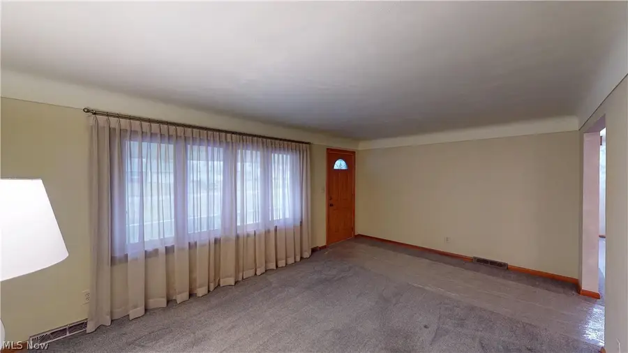 2257 Breezewood Drive, Austintown, OH 44515 - #3