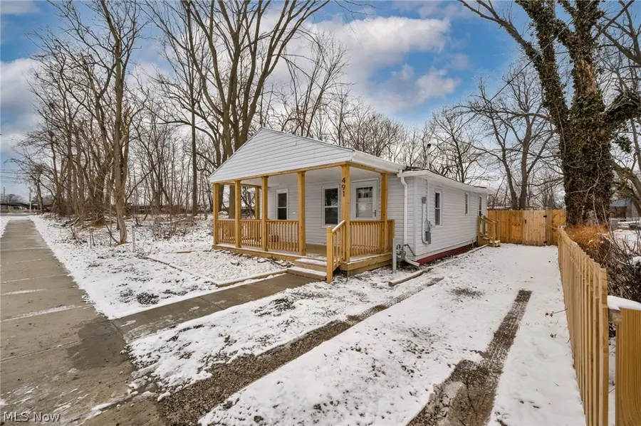 491 E 39th Street, Lorain, OH 44055 - #3