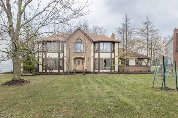 10037 Jamestown Drive, North Royalton, OH 44133