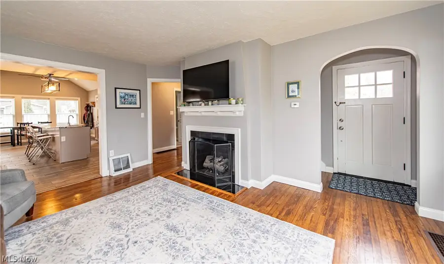 388 Crestwood Avenue, Wadsworth, OH 44281 - #2