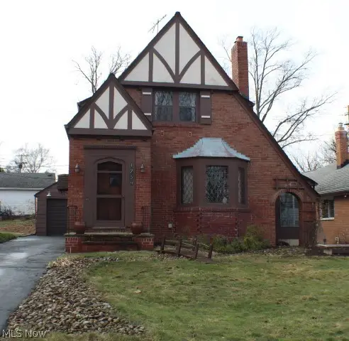 1734 Glenridge Road, Euclid, OH 44117