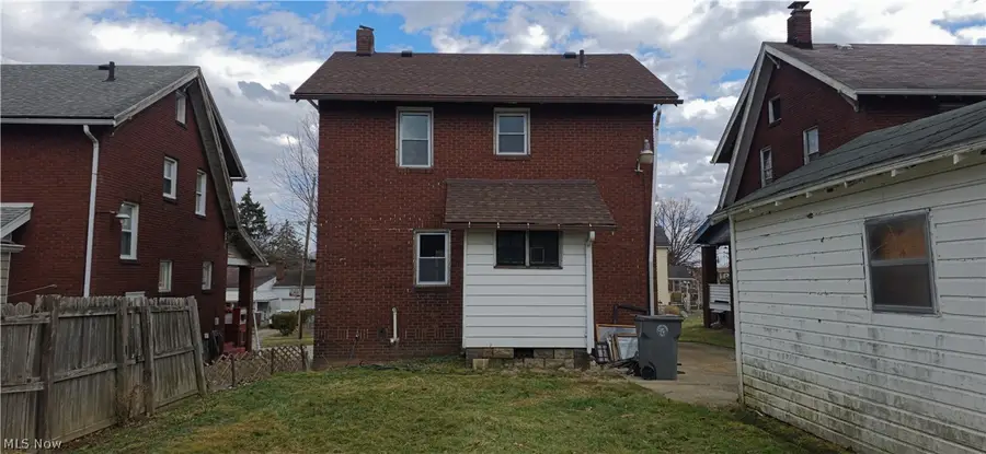 208 N Maryland N Avenue, Youngstown, OH 44509 - #3