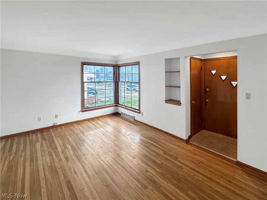 5610 Renwood Drive, Parma, OH 44129 - #2