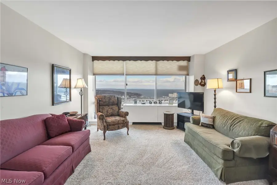 12700 Lake Avenue #2808, Lakewood, OH 44107 - #3