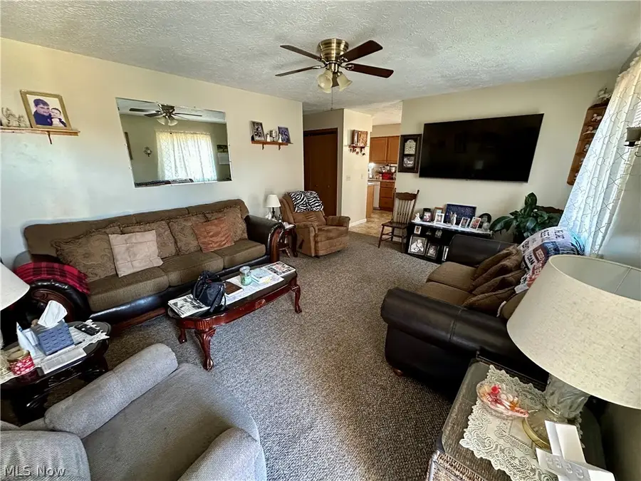 807 Carlise Street, Belpre, OH 45714 - #2