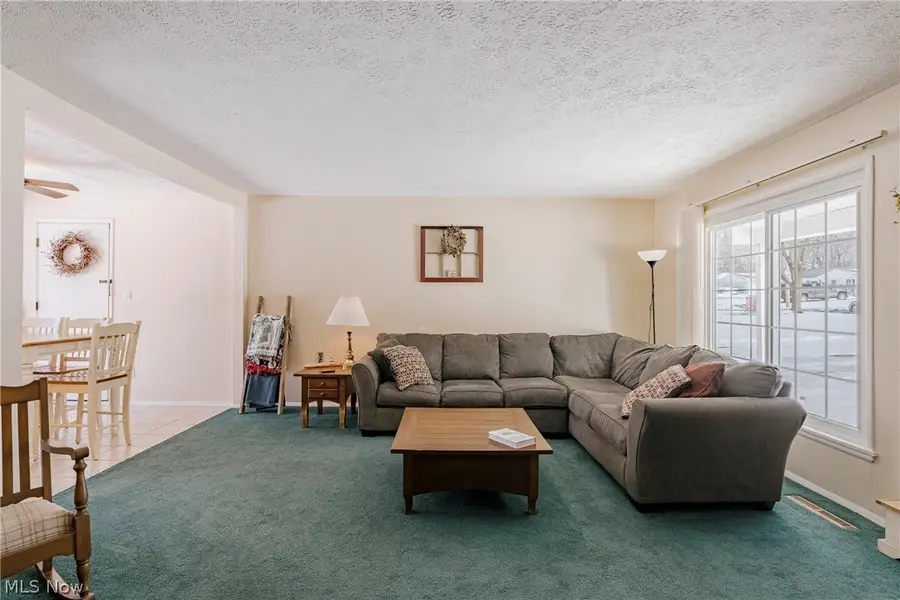 6250 Oxford Court, Bedford Heights, OH 44146 - #3