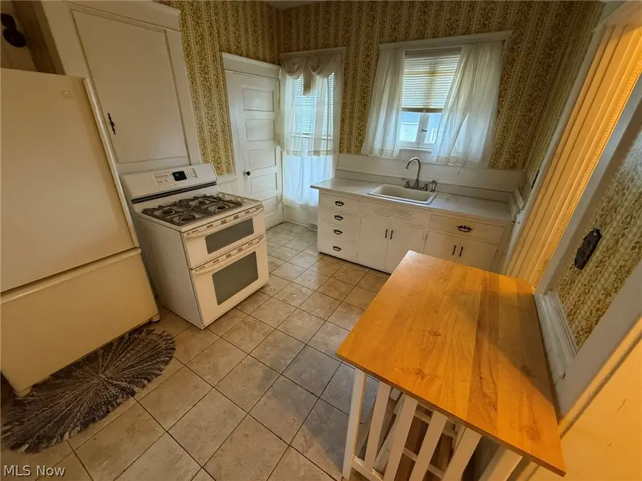 148 North Nw Avenue, New Philadelphia, OH 44663 - #2