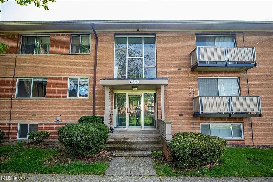22121 River Oaks Drive #E10, Rocky River, OH 44116 - #1