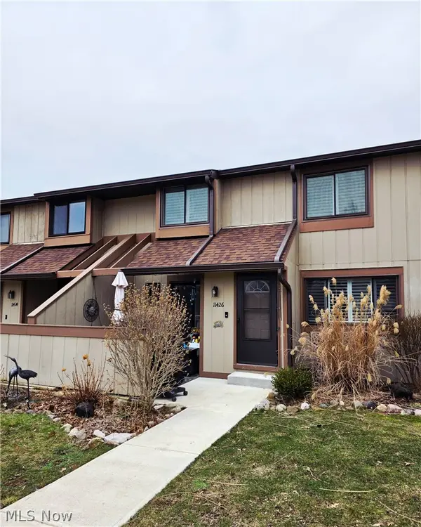 11426 Harbour Light Drive, North Royalton, OH 44133