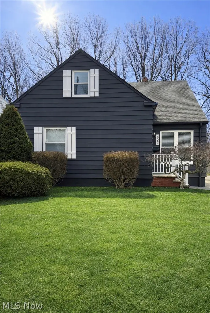 427 E 275 Street, Euclid, OH 44132 - #1