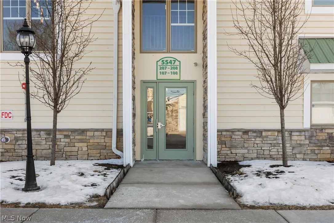 5547 Beavercrest Drive #107, Lorain, OH 44053 - #1