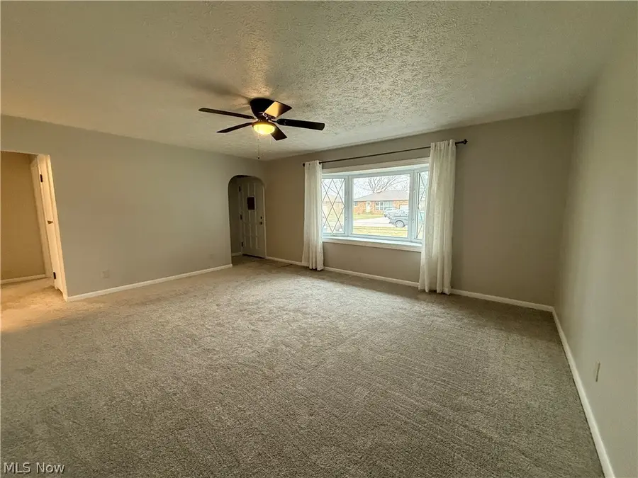 6751 Oakwood Road, Cleveland, OH 44130 - #3