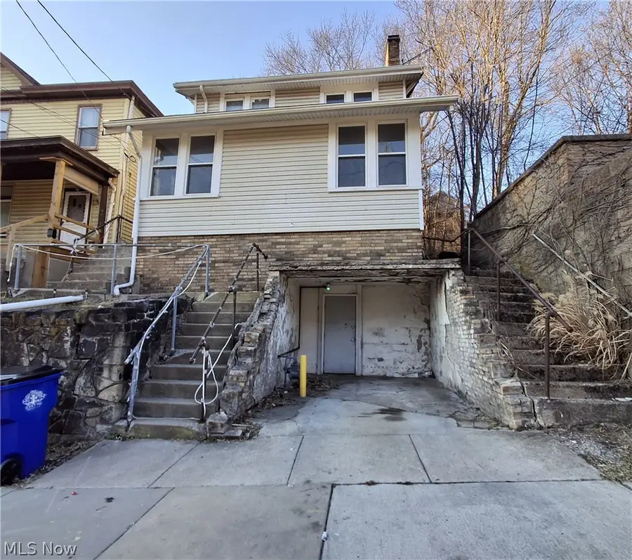 909 Bradshaw Avenue, East Liverpool, OH 43920 - #2