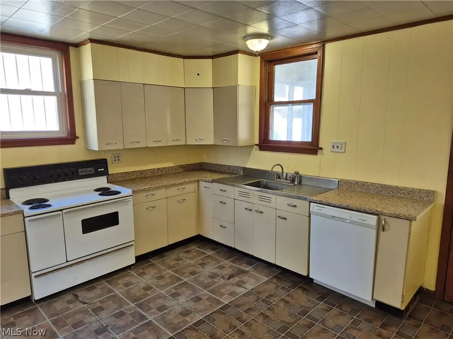 1002 Second Avenue, New Cumberland, WV 26047 - #3