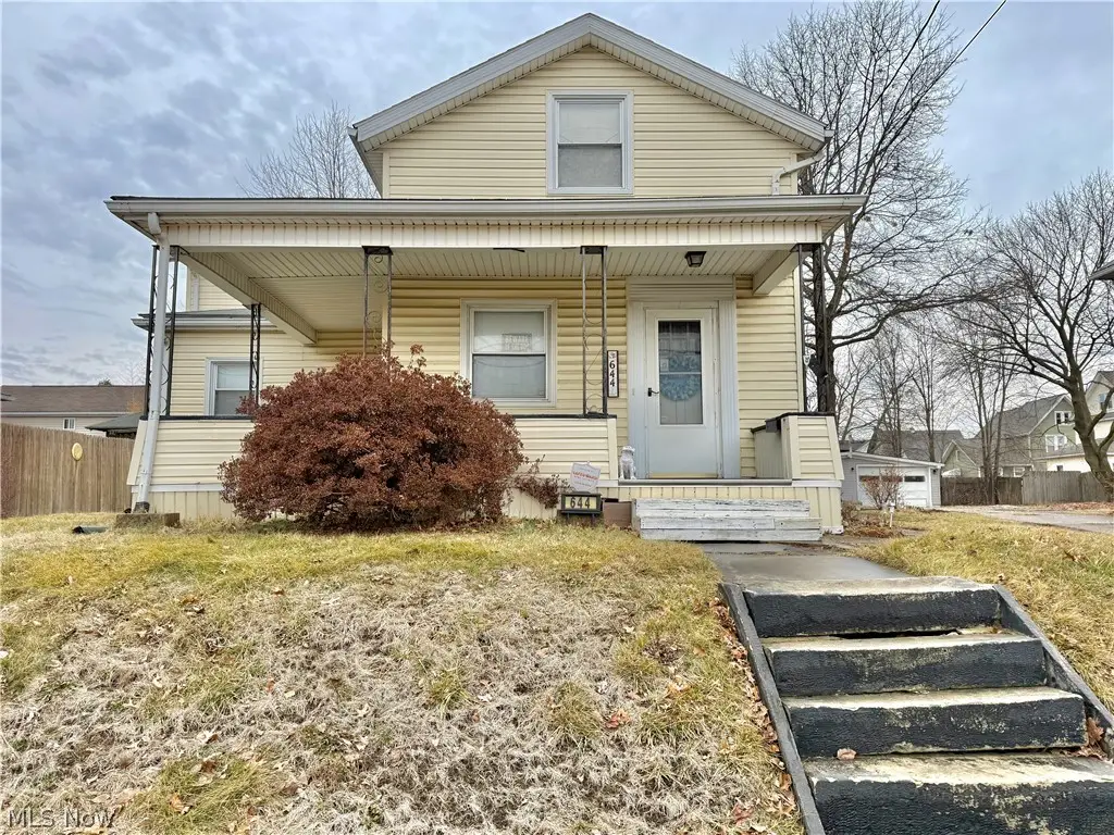 644 Tremont Sw Avenue, Massillon, OH 44647 - #1