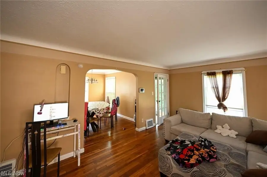 4541 W 174th Street, Cleveland, OH 44135 - #3