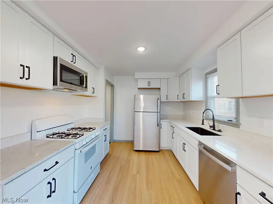 28507 Lakeshore Boulevard, Willowick, OH 44095 - #3