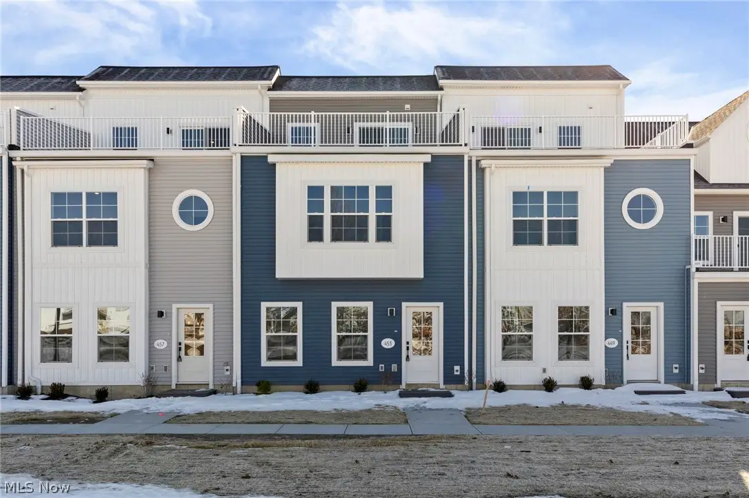 453 Harbor Lane, Lorain, OH 44052 - #1