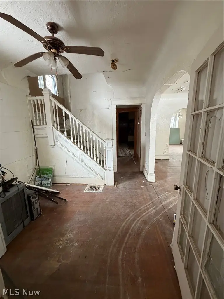 10708 Grantwood Avenue, Cleveland, OH 44108 - #3