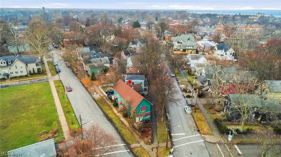 3202 Whitman Avenue, Cleveland, OH 44113 - #3