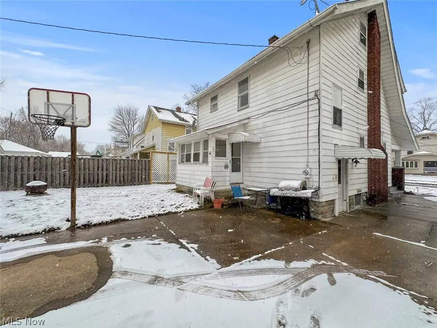 32 Como Street, Struthers, OH 44471 - #3