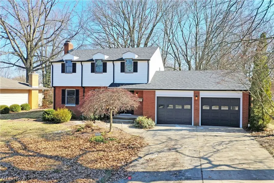 8351 Chesterton Drive, Youngstown, OH 44514 - #2