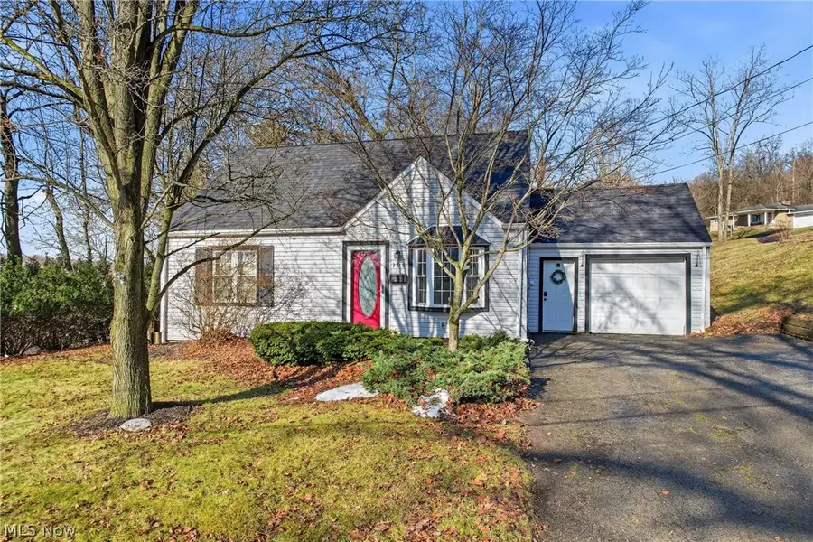 306 Park Avenue, Lowellville, OH 44436 - #2